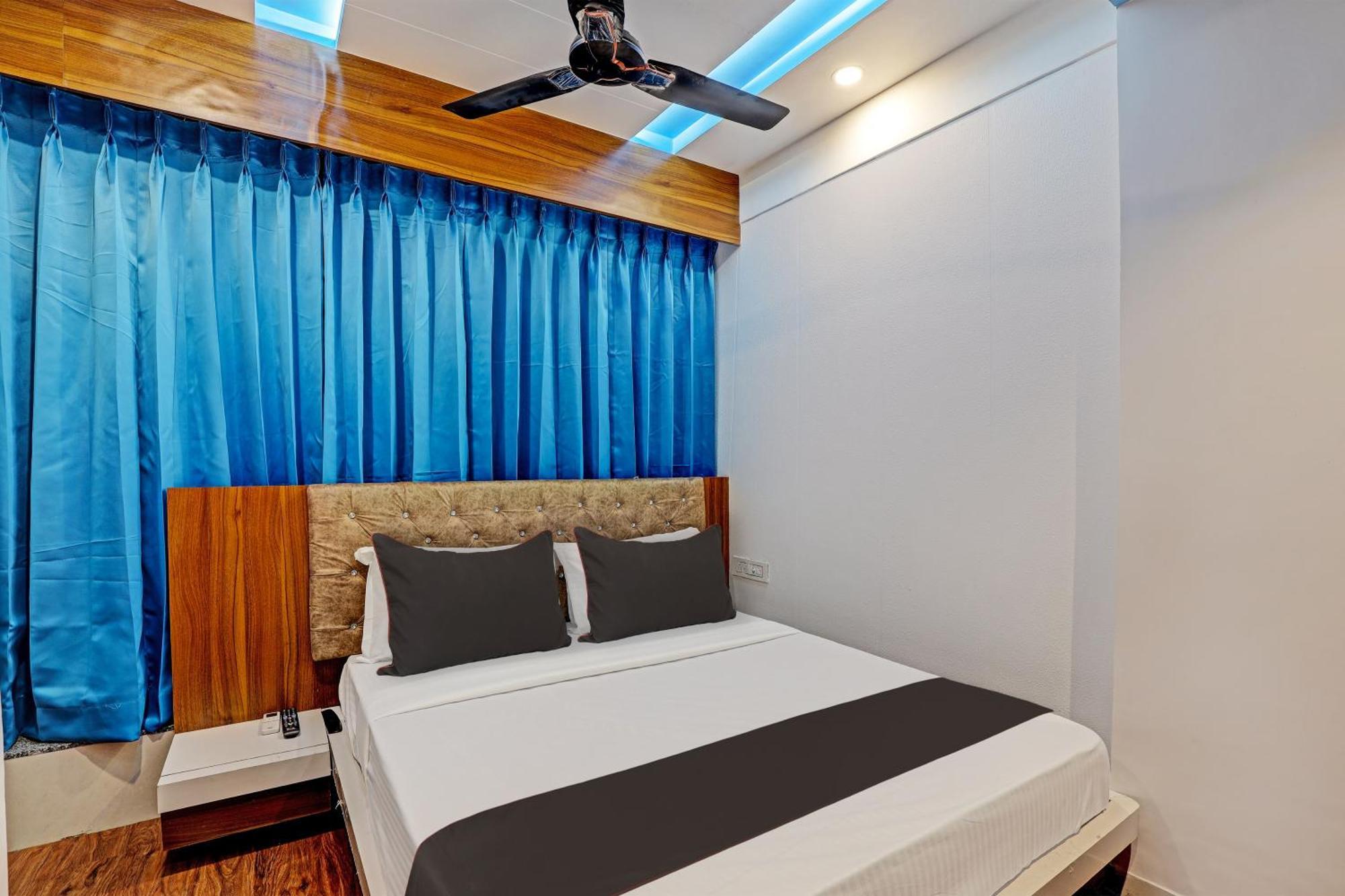 Collection O Hotel Swarg Surat Dış mekan fotoğraf